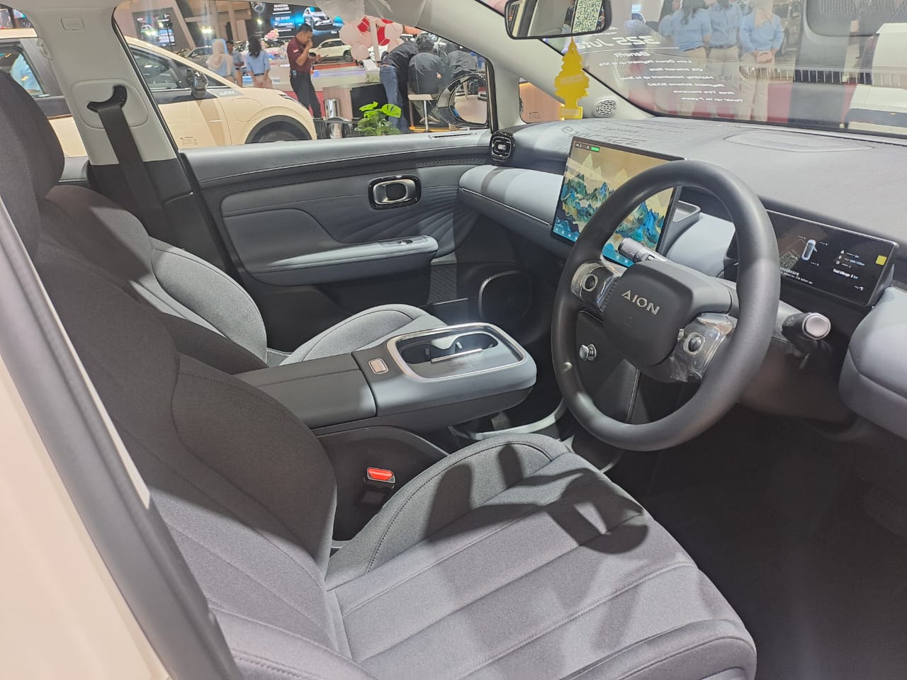 WhatsApp Image 2025-12-19 at 13.19.53